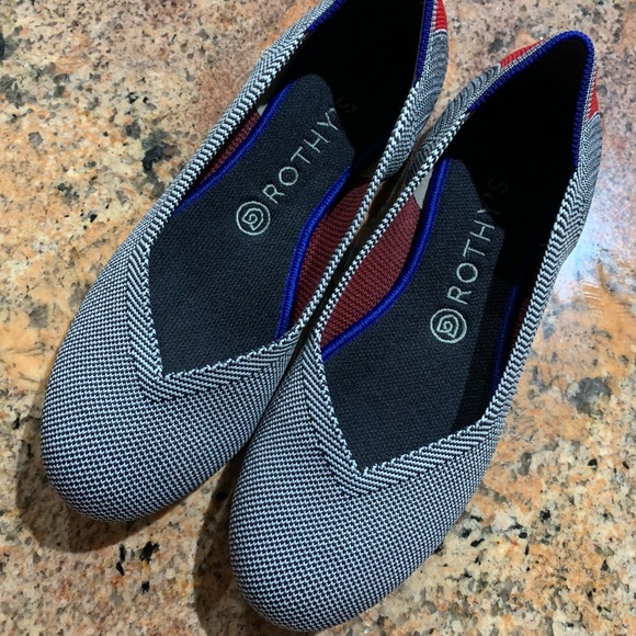 ********SOLD******** Rothys Cherry Ribbon Stripe - Picture 2 of 5